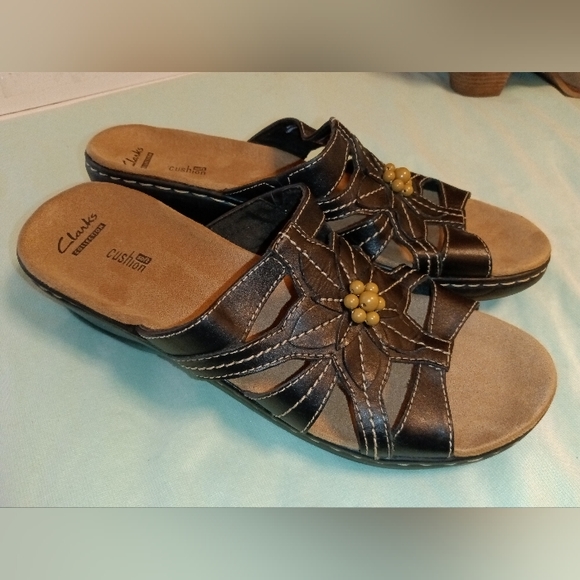 Clarks Collection Cushion Lexi Myrtle Leather Sandals Size 11 Narrow - Picture 3 of 10